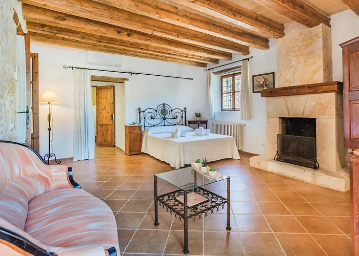 Villa Llobera Abaix *