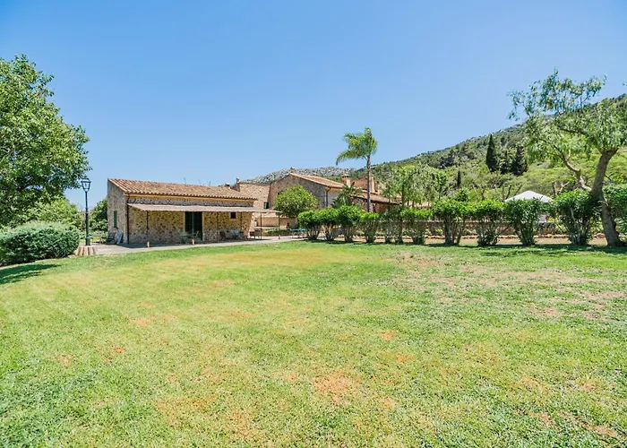 Llobera Abaix Villa *