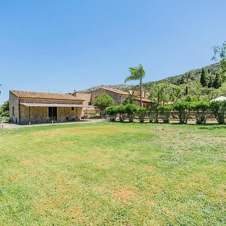 Llobera Abaix Villa *