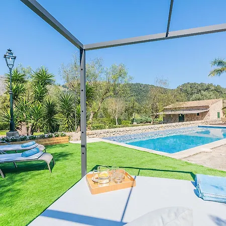Llobera Abaix Villa *